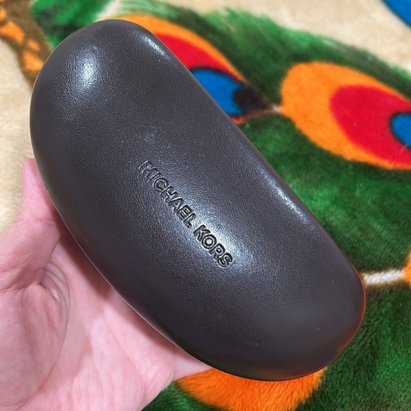Michae Kors glasses box - Picture 5 of 5